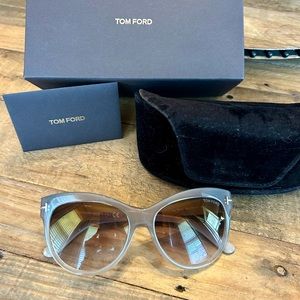 Tan “LILY” Sunglasses by TOM FORD w/ Case